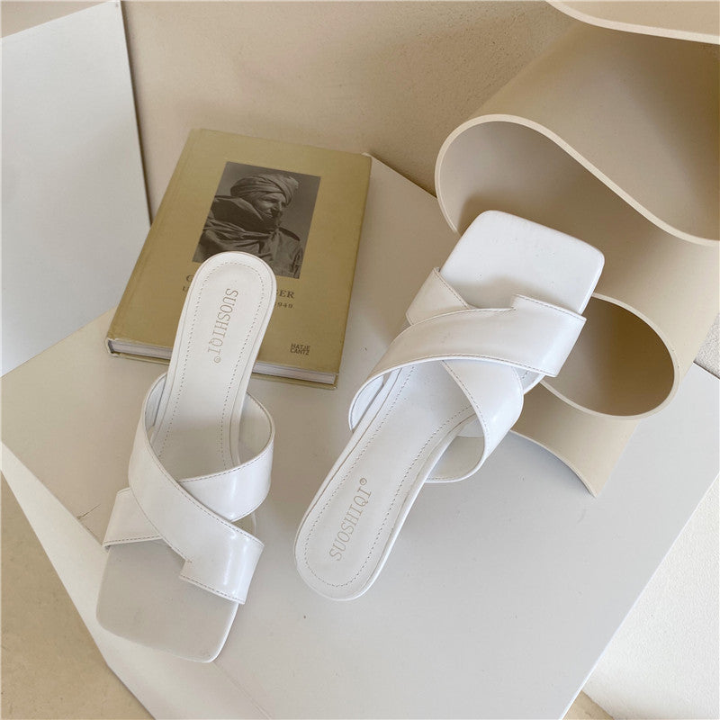 Stiletto toe set cross with beach loafer square head sandals for women